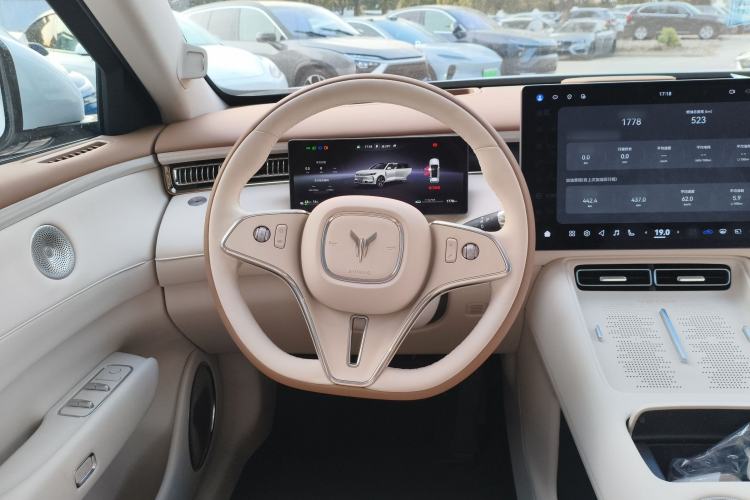 Used VOYAH FREE 2025 Model FREE+ Rear-Drive Qiankun Edition Steering Wheel