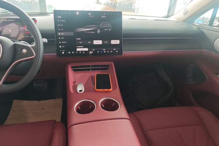 Used VOYAH Lantu Chiguang L 2026 Four-Wheel-Drive Ultra Audio And AC Panel