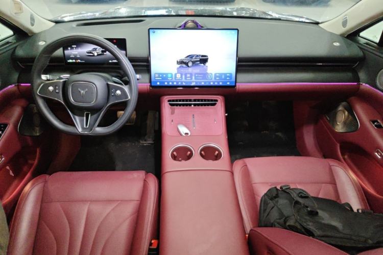 Used VOYAH Lantu Chiguang L 2026 Four-Wheel-Drive Ultra Center Console