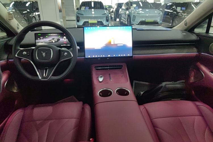 Used VOYAH Lantu Chiguang L 2026 Four-Wheel-Drive Ultra Center Console