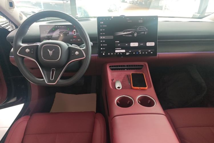 Used VOYAH Lantu Chiguang L 2026 Four-Wheel-Drive Ultra Center Console