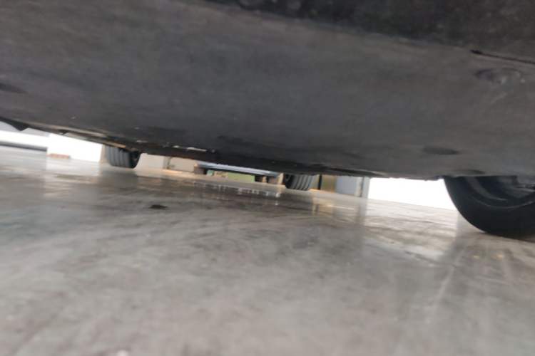 Used VOYAH Lantu Chiguang L 2026 Four-Wheel-Drive Ultra Chassis Front