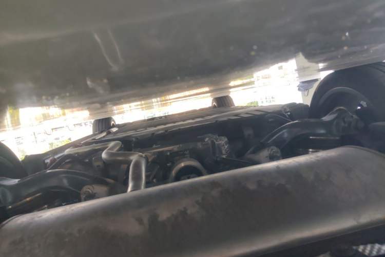 Used VOYAH Lantu Chiguang L 2026 Four-Wheel-Drive Ultra Chassis Rear