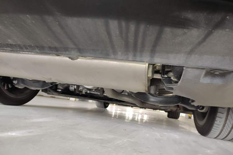 Used VOYAH Lantu Chiguang L 2026 Four-Wheel-Drive Ultra Chassis Rear
