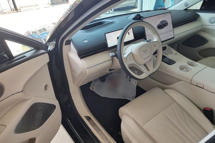 Used VOYAH Lantu Chiguang L 2026 Four-Wheel-Drive Ultra Driver Seat