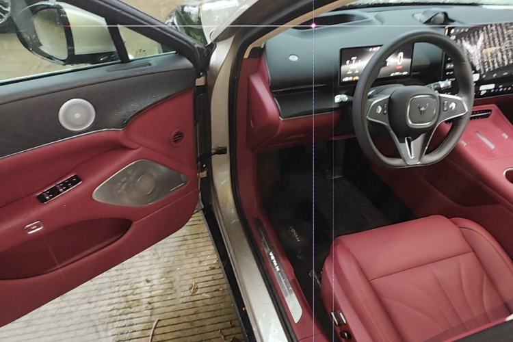 Used VOYAH Lantu Chiguang L 2026 Four-Wheel-Drive Ultra Driver Seat
