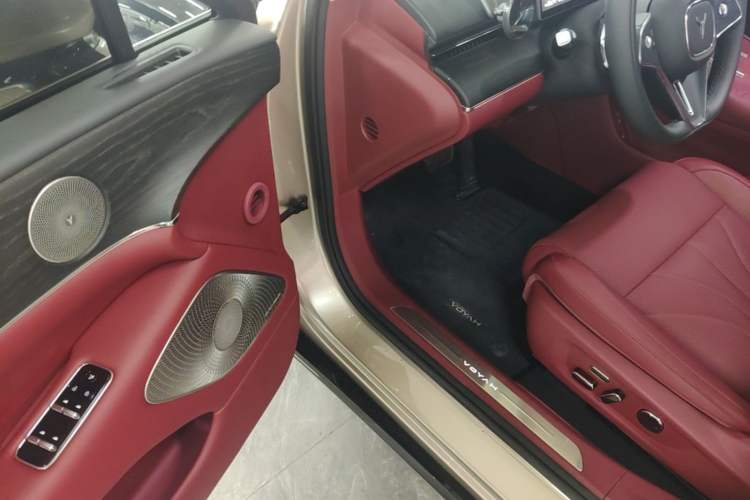 Used VOYAH Lantu Chiguang L 2026 Four-Wheel-Drive Ultra Driver Seat