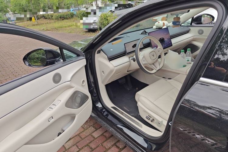 Used VOYAH Lantu Chiguang L 2026 Four-Wheel-Drive Max Driver Seat