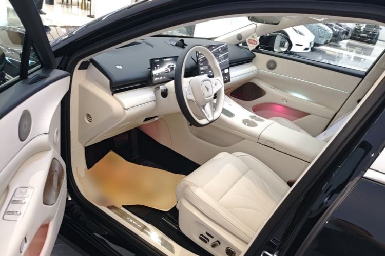 Used VOYAH Lantu Chiguang L 2026 Four-Wheel-Drive Ultra Driver Seat