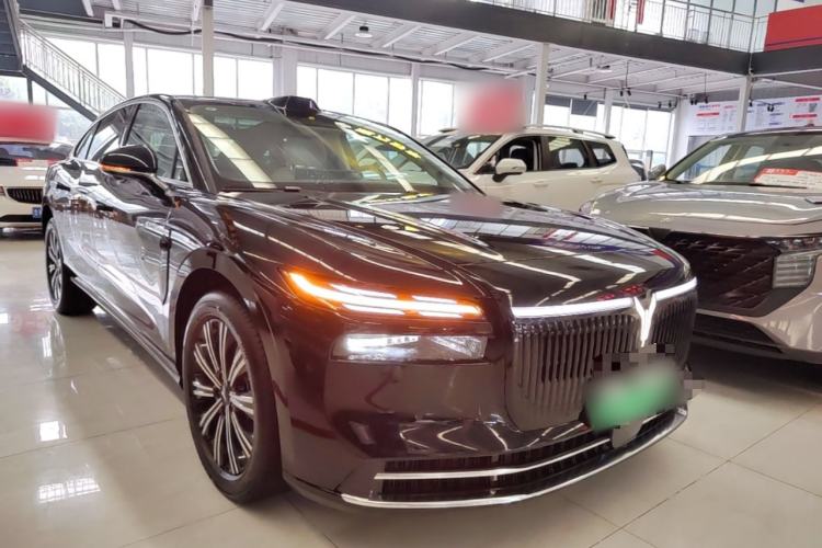 Used VOYAH Lantu Chiguang L 2026 Four-Wheel-Drive Max Front Right 45 Deg