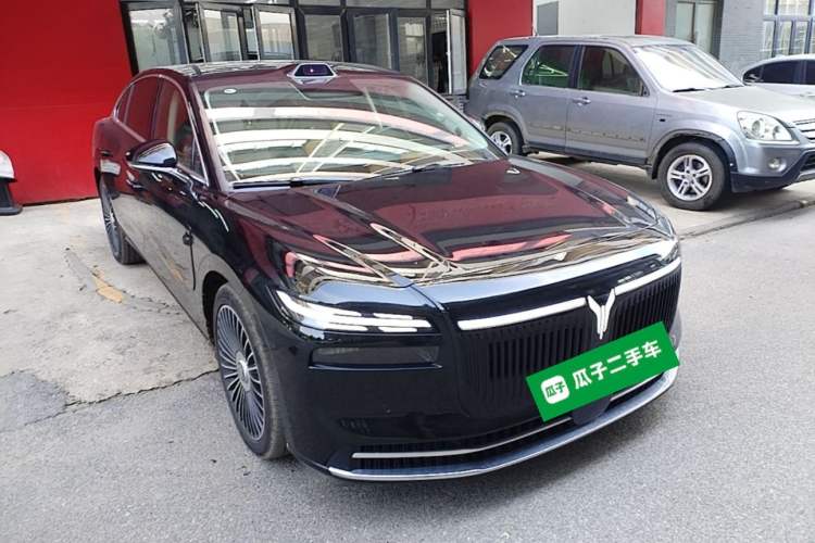 Used VOYAH Lantu Chiguang L 2026 Four-Wheel-Drive Ultra Front Right 45 Deg