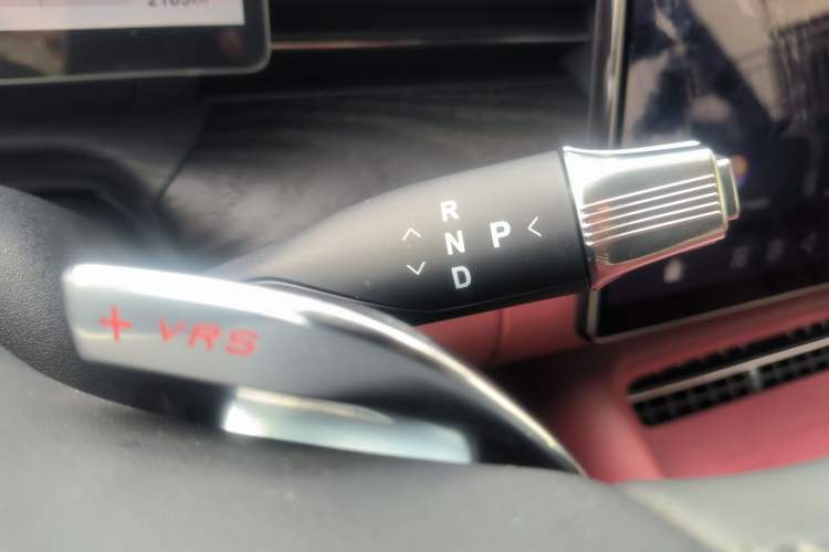Used VOYAH Lantu Chiguang L 2026 Four-Wheel-Drive Ultra Gear Lever