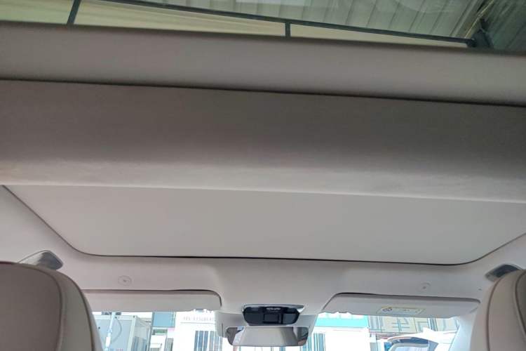Used VOYAH Lantu Chiguang L 2026 Four-Wheel-Drive Ultra Headliner