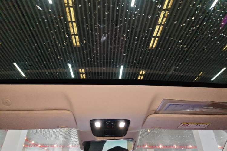 Used VOYAH Lantu Chiguang L 2026 Four-Wheel-Drive Ultra Headliner