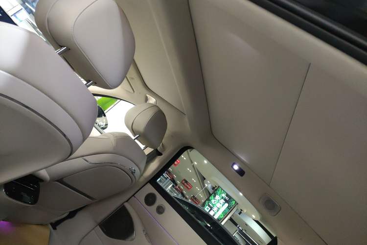 Used VOYAH Lantu Chiguang L 2026 Four-Wheel-Drive Ultra Headliner