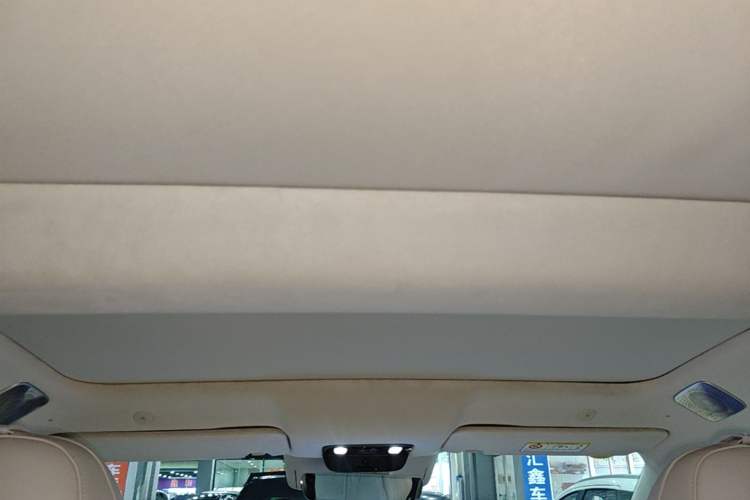 Used VOYAH Lantu Chiguang L 2026 Four-Wheel-Drive Ultra Headliner