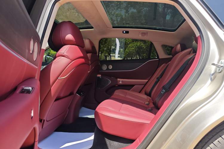 Used VOYAH Lantu Chiguang L 2026 Four-Wheel-Drive Ultra Interior 3