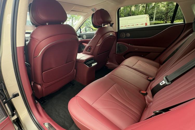Used VOYAH Lantu Chiguang L 2026 Four-Wheel-Drive Ultra Interior 4