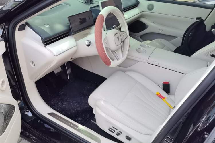Used VOYAH Lantu Chiguang L 2026 Four-Wheel-Drive Ultra Left Front Seat