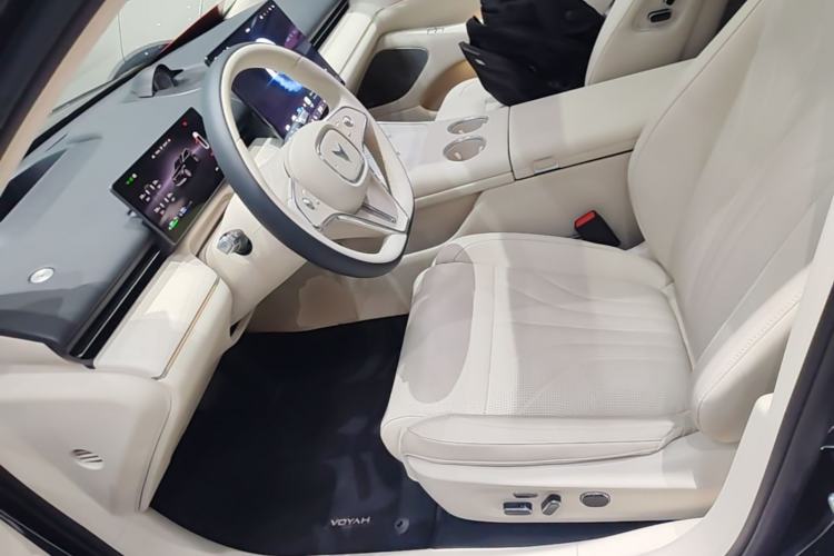Used VOYAH Lantu Chiguang L 2026 Four-Wheel-Drive Max Left Front Seat