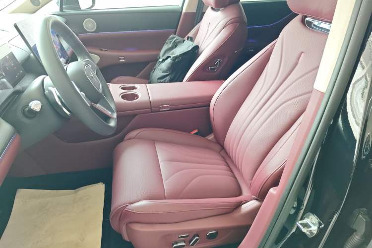 Used VOYAH Lantu Chiguang L 2026 Four-Wheel-Drive Ultra Left Front Seat