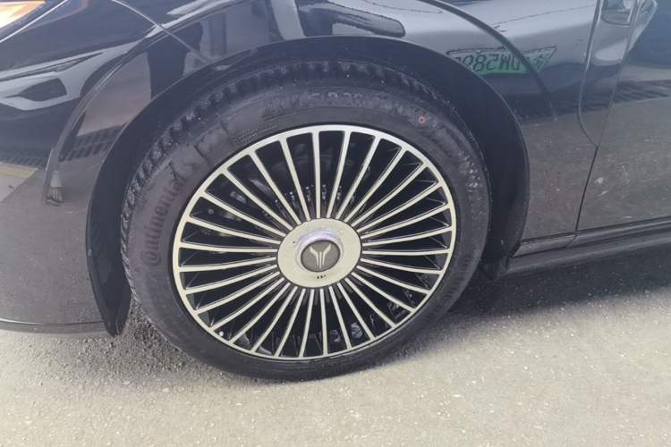 Used VOYAH Lantu Chiguang L 2026 Four-Wheel-Drive Ultra Left Front Wheel Hub