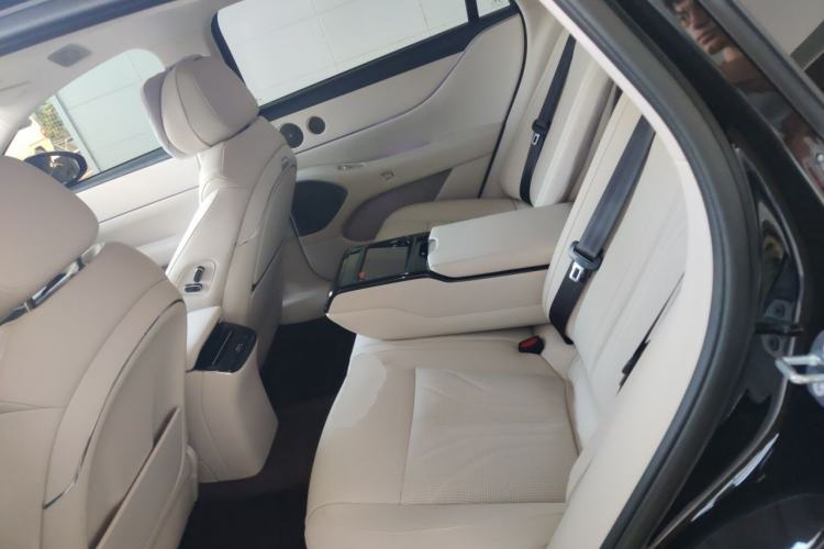 Used VOYAH Lantu Chiguang L 2026 Four-Wheel-Drive Ultra Left Rear Seat