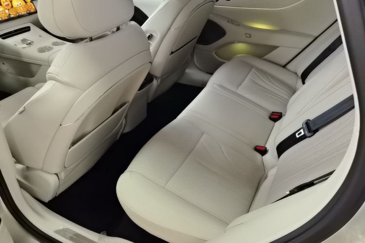 Used VOYAH Lantu Chiguang L 2026 Four-Wheel-Drive Ultra Left Rear Seat