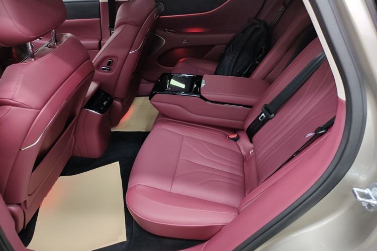 Used VOYAH Lantu Chiguang L 2026 Four-Wheel-Drive Ultra Left Rear Seat