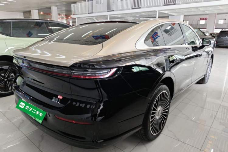 Used VOYAH Lantu Chiguang L 2026 Four-Wheel-Drive Ultra Rear Right 45 Deg
