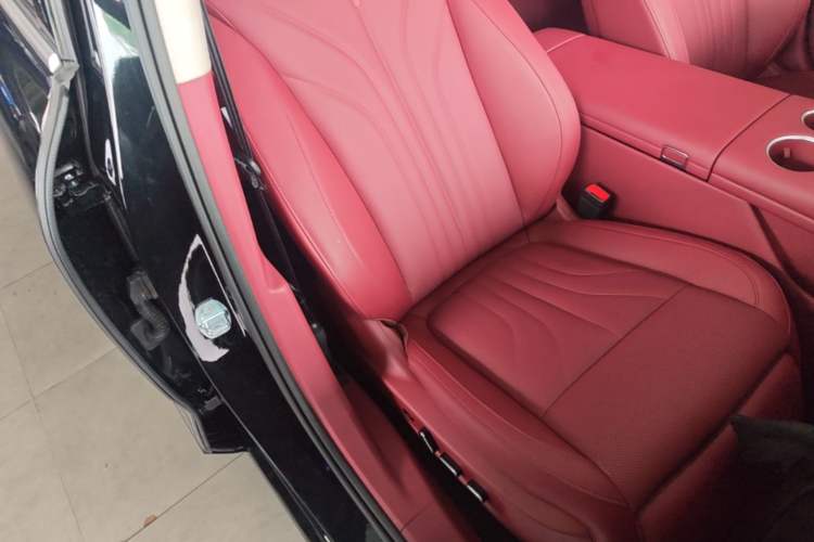 Used VOYAH Lantu Chiguang L 2026 Four-Wheel-Drive Ultra Right Front Seat