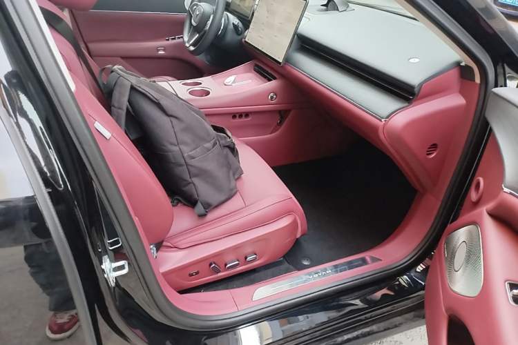 Used VOYAH Lantu Chiguang L 2026 Four-Wheel-Drive Ultra Right Front Seat
