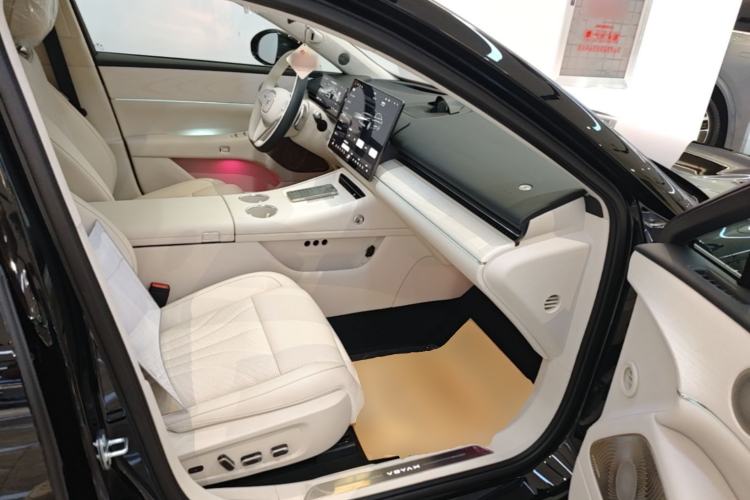 Used VOYAH Lantu Chiguang L 2026 Four-Wheel-Drive Ultra Right Front Seat