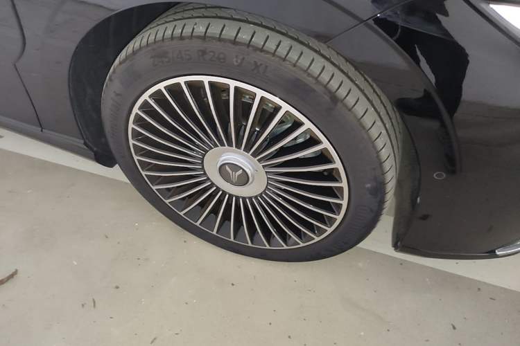 Used VOYAH Lantu Chiguang L 2026 Four-Wheel-Drive Ultra Right Front Wheel Hub