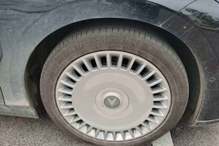 Used VOYAH Lantu Chiguang L 2026 Four-Wheel-Drive Ultra Right Front Wheel Hub
