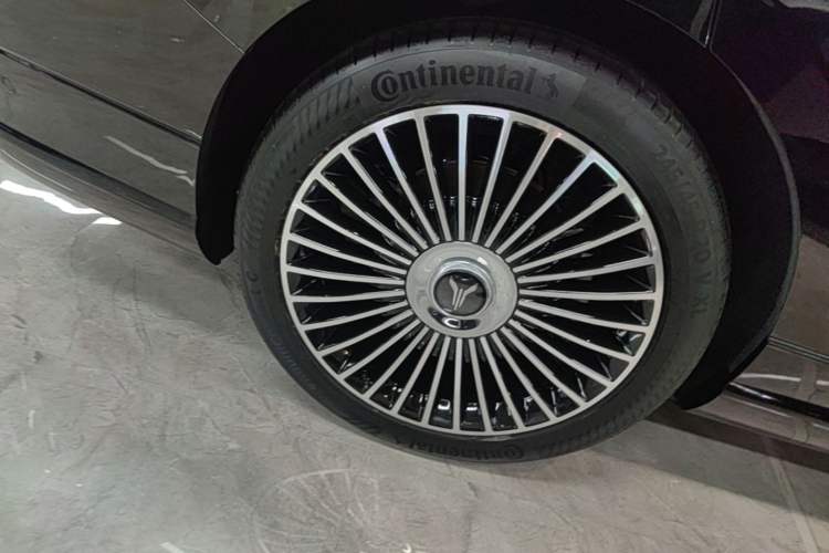 Used VOYAH Lantu Chiguang L 2026 Four-Wheel-Drive Ultra Right Rear Wheel Hub