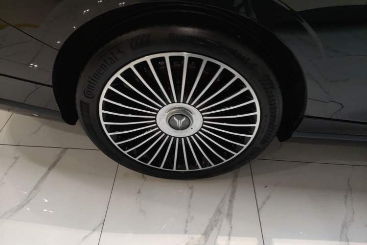 Used VOYAH Lantu Chiguang L 2026 Four-Wheel-Drive Ultra Right Rear Wheel Hub