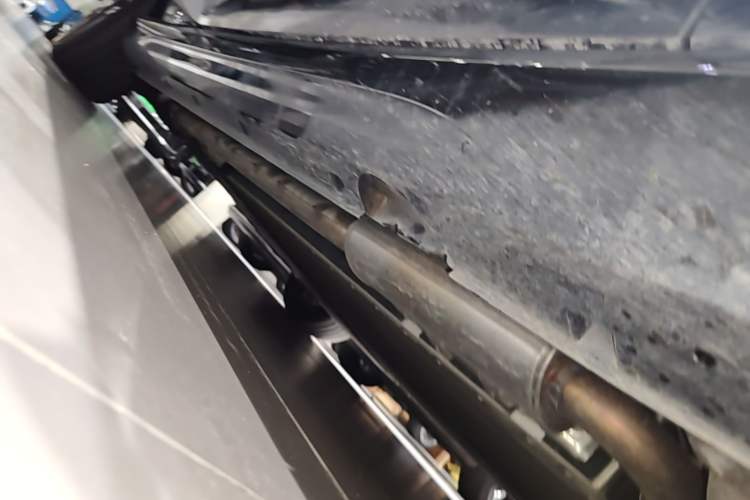 Used VOYAH Lantu Chiguang L 2026 Four-Wheel-Drive Max Right Side Sill