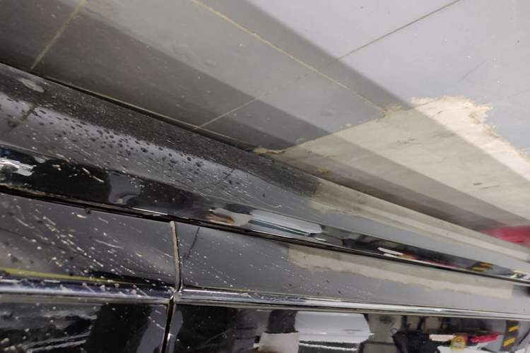 Used VOYAH Lantu Chiguang L 2026 Four-Wheel-Drive Ultra Right Side Sill