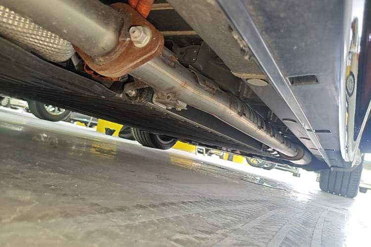 Used VOYAH Lantu Chiguang L 2026 Four-Wheel-Drive Ultra Right Side Sill