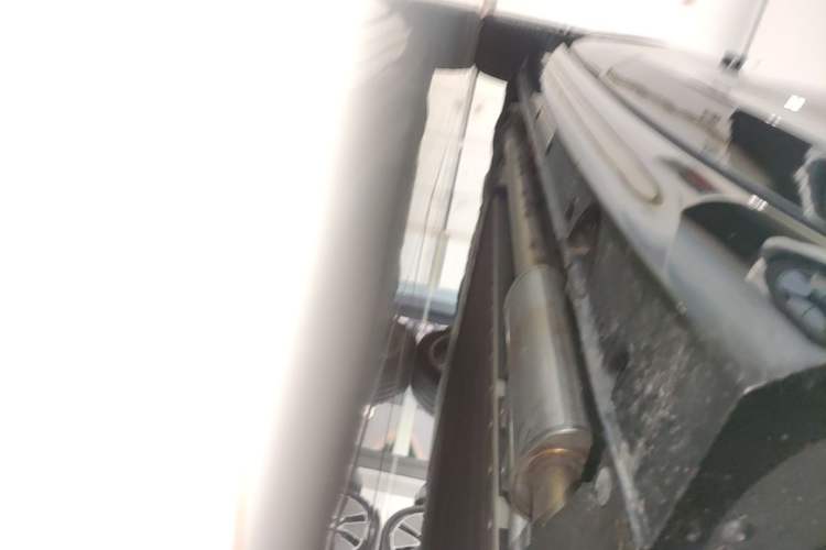 Used VOYAH Lantu Chiguang L 2026 Four-Wheel-Drive Ultra Right Side Sill