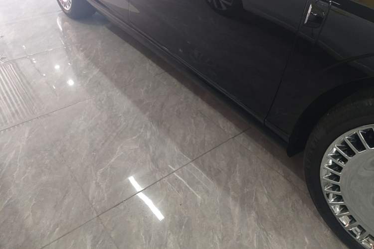 Used VOYAH Lantu Chiguang L 2026 Four-Wheel-Drive Ultra Right Side Sill