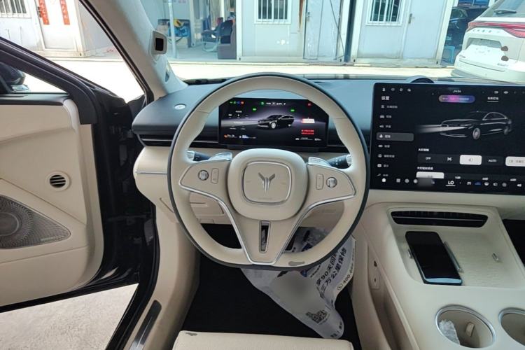 Used VOYAH Lantu Chiguang L 2026 Four-Wheel-Drive Ultra Steering Wheel