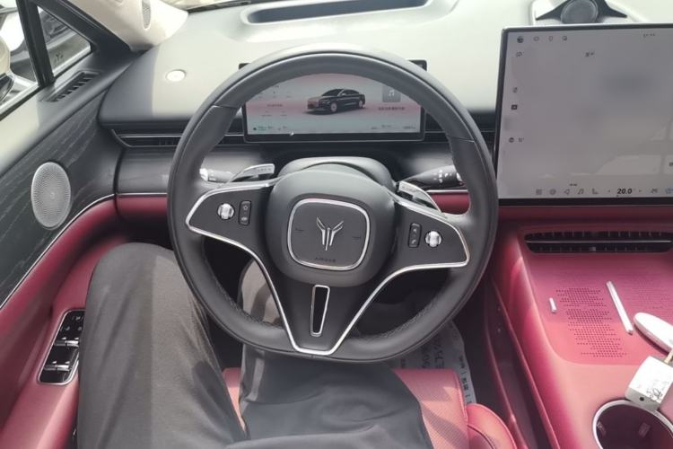 Used VOYAH Lantu Chiguang L 2026 Four-Wheel-Drive Ultra Steering Wheel