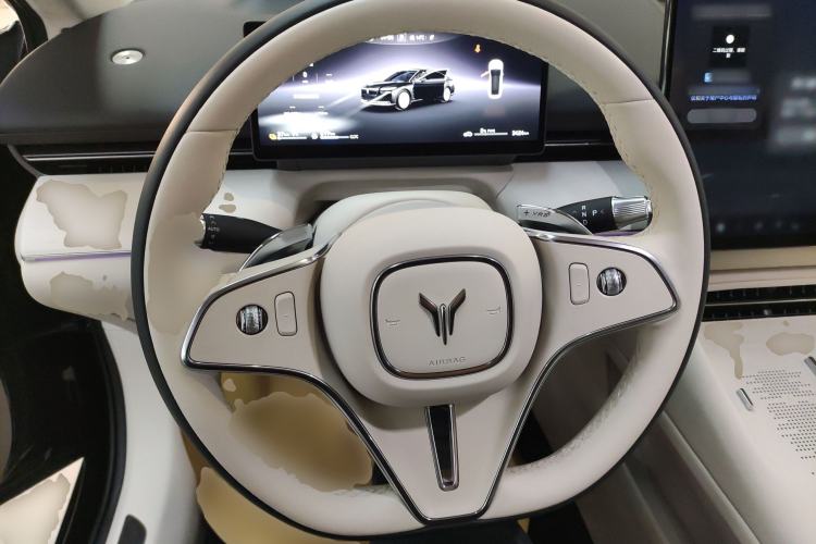 Used VOYAH Lantu Chiguang L 2026 Four-Wheel-Drive Ultra Steering Wheel