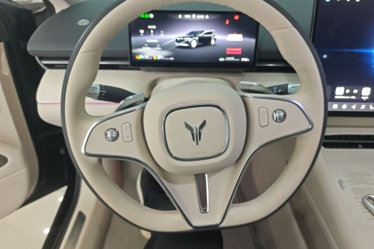 Used VOYAH Lantu Chiguang L 2026 Four-Wheel-Drive Ultra Steering Wheel