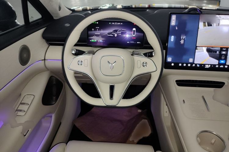Used VOYAH Lantu Chiguang L 2026 Four-Wheel-Drive Ultra Steering Wheel