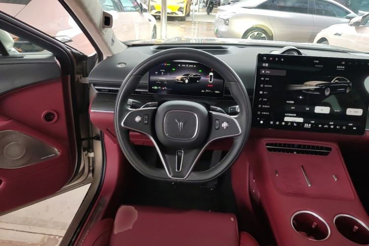 Used VOYAH Lantu Chiguang L 2026 Four-Wheel-Drive Ultra Steering Wheel
