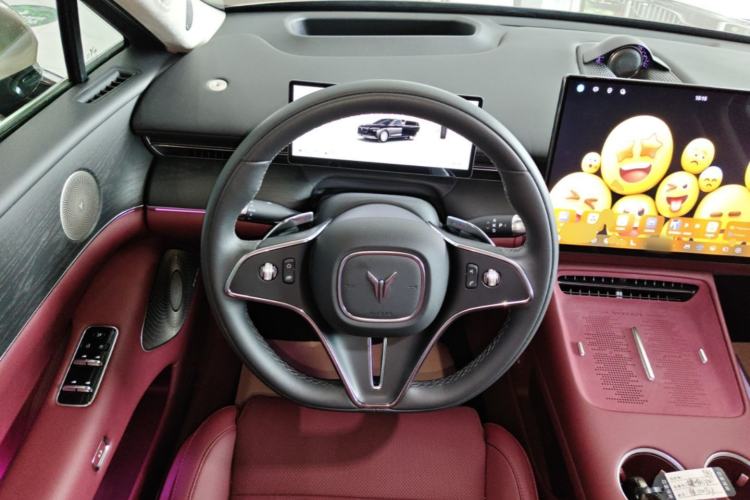 Used VOYAH Lantu Chiguang L 2026 Four-Wheel-Drive Ultra Steering Wheel