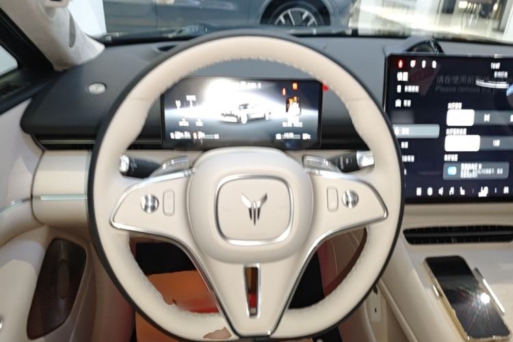 Used VOYAH Lantu Chiguang L 2026 Four-Wheel-Drive Ultra Steering Wheel